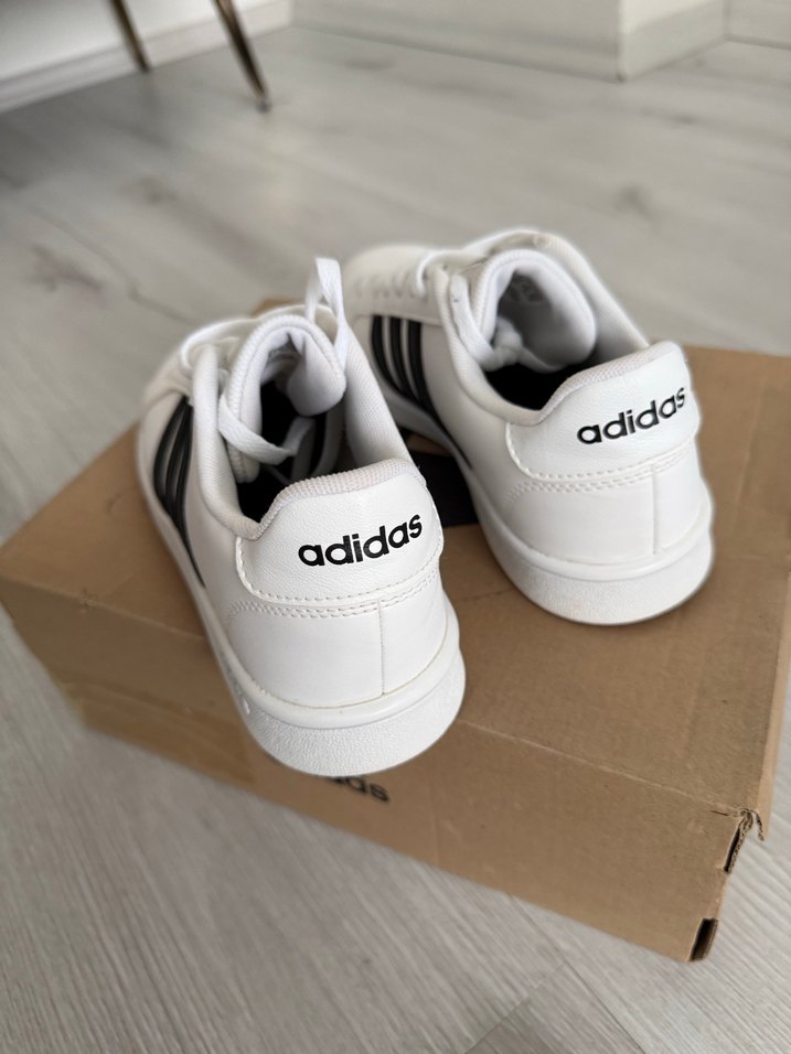 Beyaz Siyah Çizgili Kadın Sneakers - Görsel 4