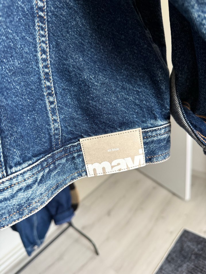 Kadın Mavi Düğmeli Bol Kesim Denim Ceket - Görsel 4