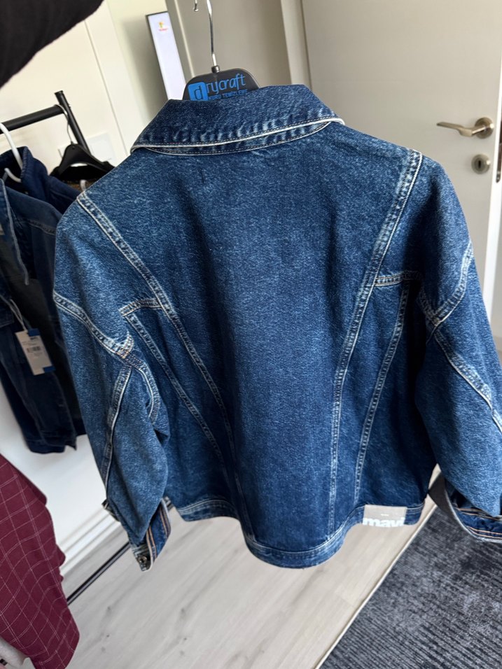 Kadın Mavi Düğmeli Bol Kesim Denim Ceket - Görsel 2