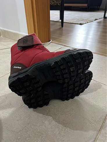 37 Beden bordo Renk Kar botu decathlon