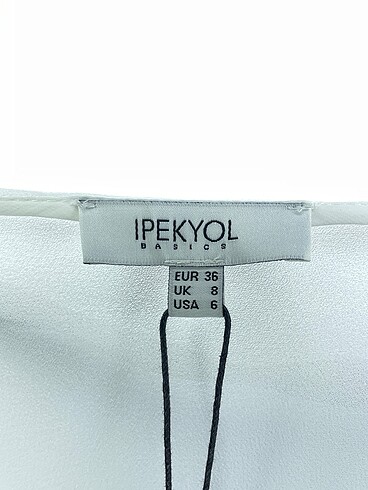 36 Beden beyaz Renk ipekyol Bluz %70 İndirimli.
