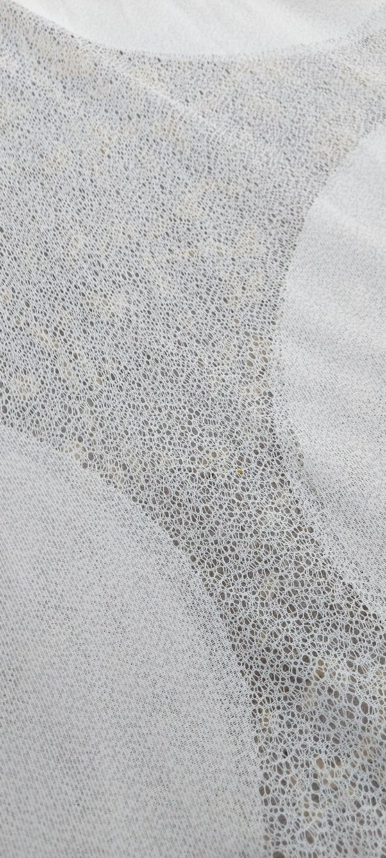 Beyaz Gri Puantiyeli Modern Masa Örtüsü - Görsel 4