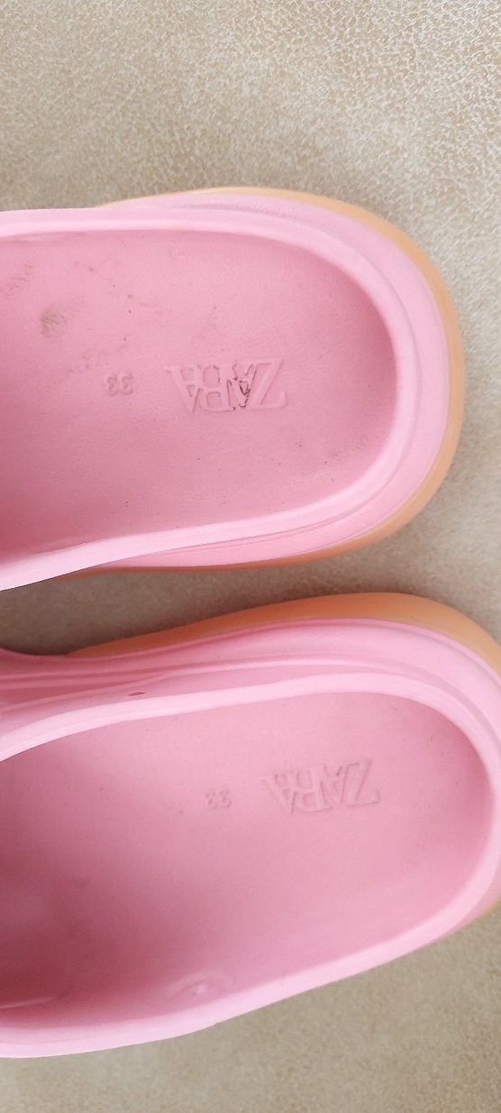 Zara Pembe Kız Terlikleri - Rahat ve Basit - Görsel 4