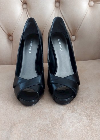 Kadın Siyah Stiletto Topuklu Gece Ayakkabısı