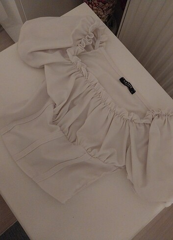 coquette crop