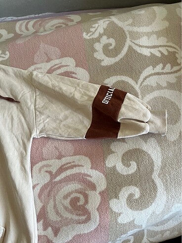 l Beden sweatshirt