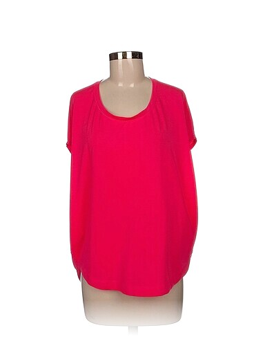 Diğer T-shirt %70 İndirimli.