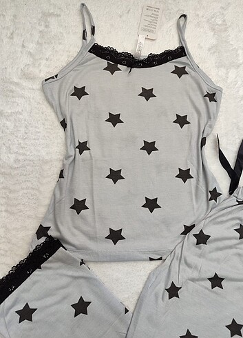 l Beden gri Renk İp askılı pijama takımı