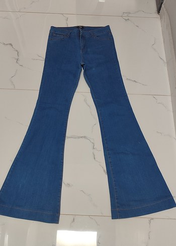 Trendyol & Milla Kadın Mavi İspanyol Kesim Midi Denim Jean