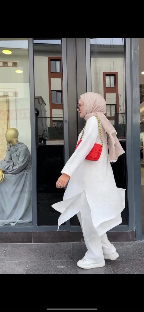 Drapeli Uzun Beyaz Kadın Takım - Görsel 2