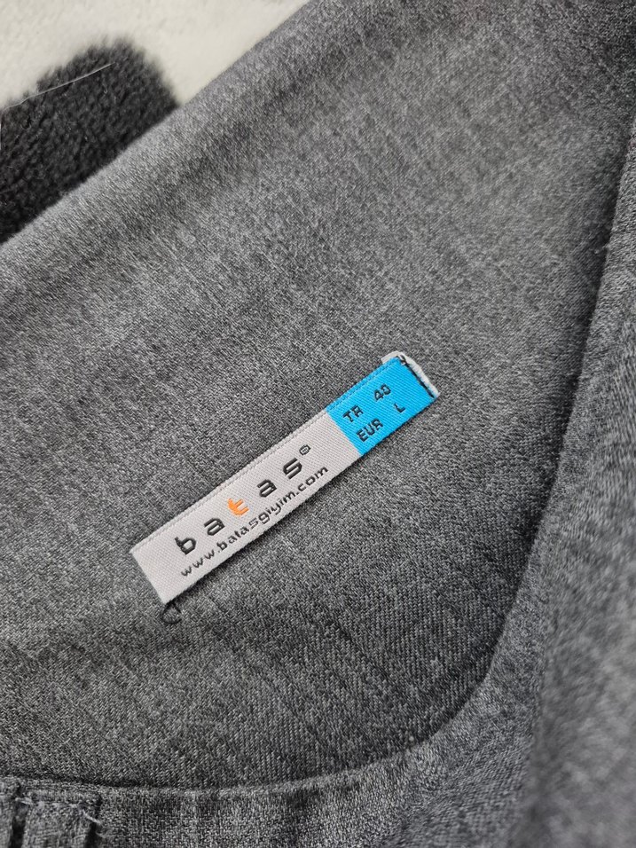 Düğmeli Gri Uzun Kadın Etek - Görsel 4