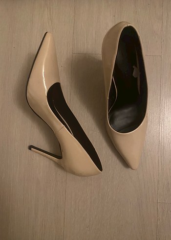 Bershka Bej Rugan Stiletto Topuklu Kadın Ayakkabı