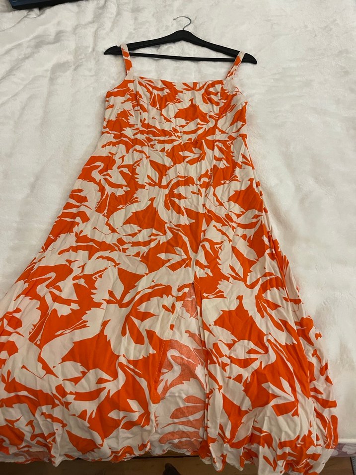 Turuncu Baskılı Kolsuz Midi elbise - Görsel 3