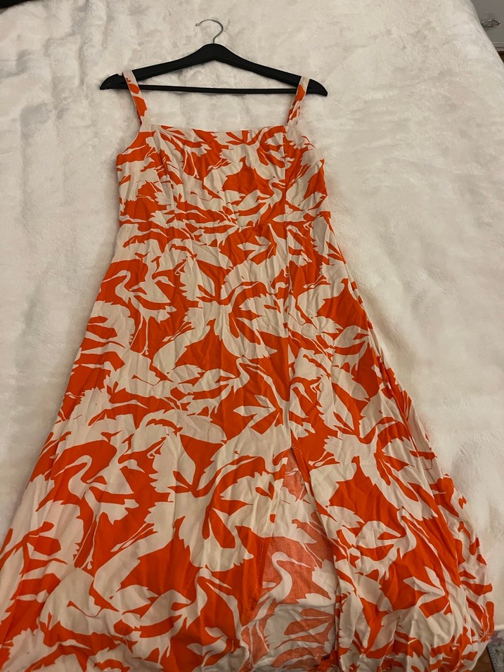 Turuncu Baskılı Kolsuz Midi elbise - Görsel 5