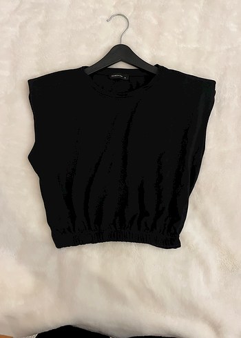 Siyah Yuvarlak Yaka - Görsel 2