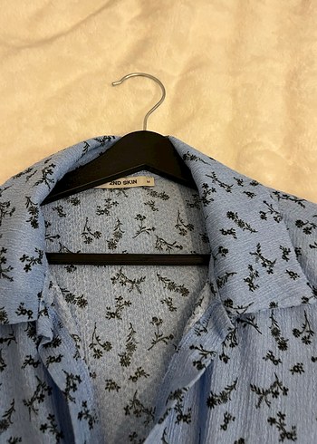 Bebek mavisi siyah minik çiçek detaylı gömlek elbise - Görsel 4