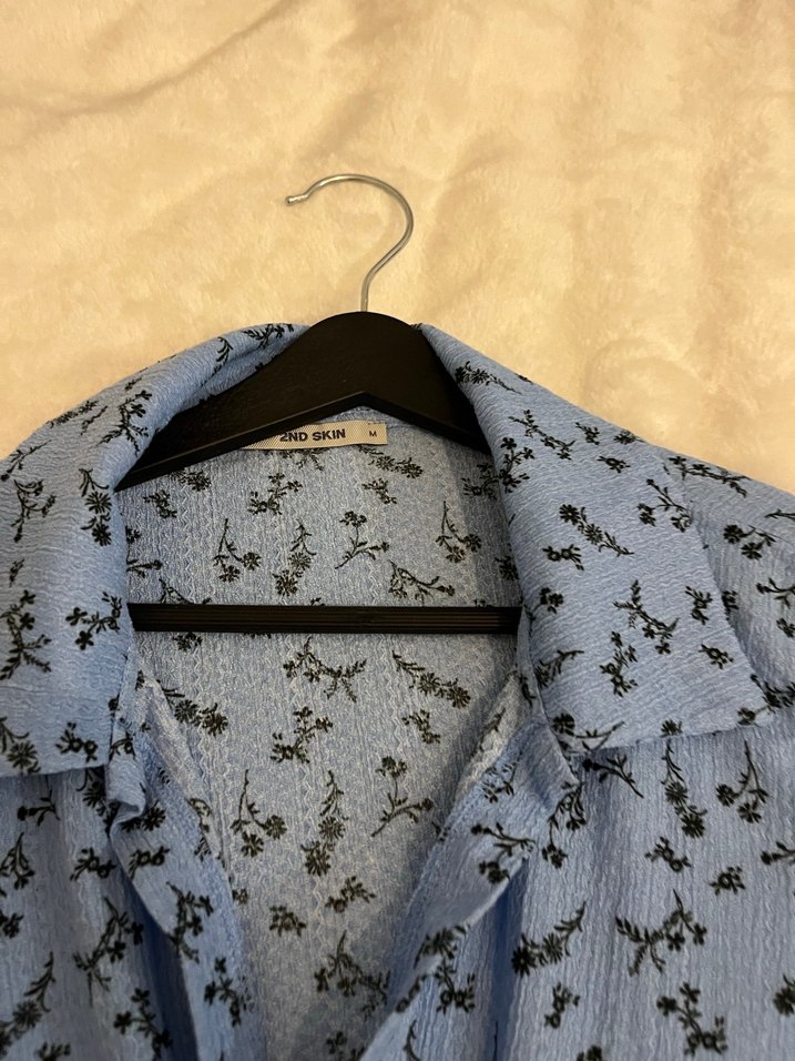 Bebek mavisi siyah minik çiçek detaylı gömlek elbise - Görsel 4