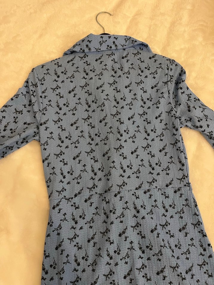 Bebek mavisi siyah minik çiçek detaylı gömlek elbise - Görsel 5