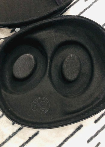 JBL Siyah Kulaklık Taşıma Kutusu - Görsel 3