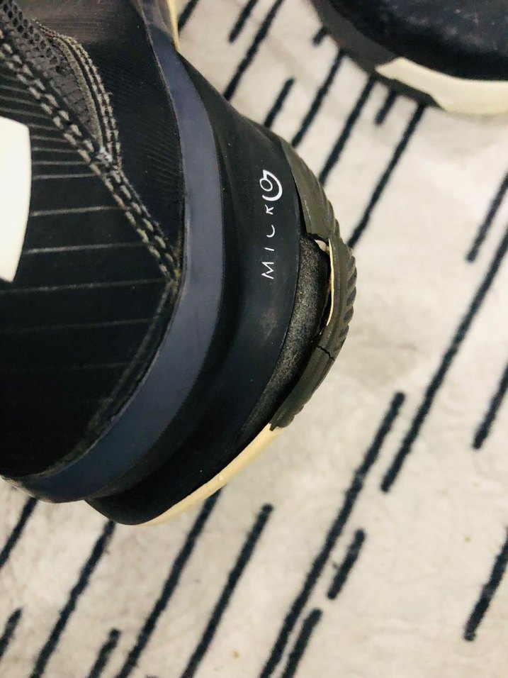 Under Armour Siyah Basketbol Ayakkabısı Velcro 44 numara - Görsel 5