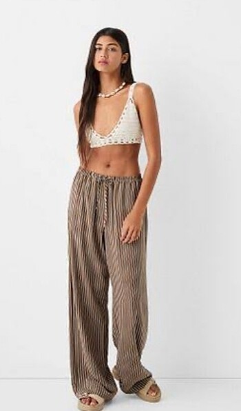 BERSHKA etiketli çizgili pantolon