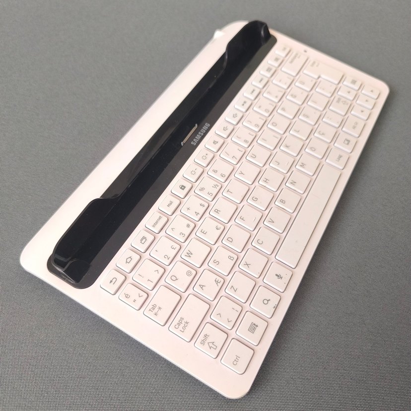 Samsung GT-P7500 Tablet & Klavye Set - Görsel 4