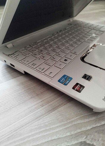  Beden Toshiba Satellite i7 3.nesil, 8gb, 2gb, 120gb