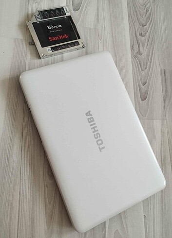 Toshiba Satellite i7 3.nesil, 8gb, 2gb, 120gb - Görsel 7