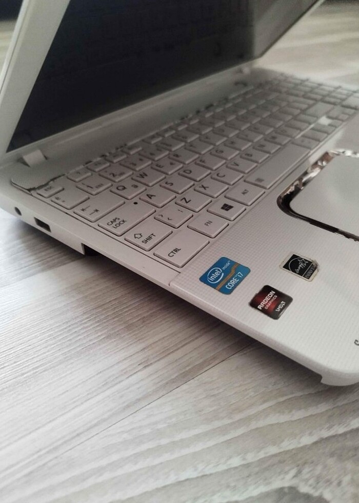 Toshiba Satellite i7 3.nesil, 8gb, 2gb, 120gb - Görsel 3