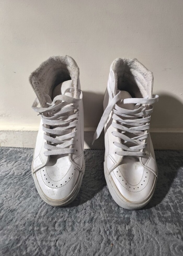 Bilekli ve İçi Polar Spor Ayakkabı  - Görsel 3