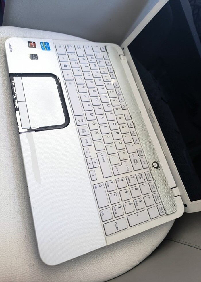 Toshiba Satellite - Görsel 3