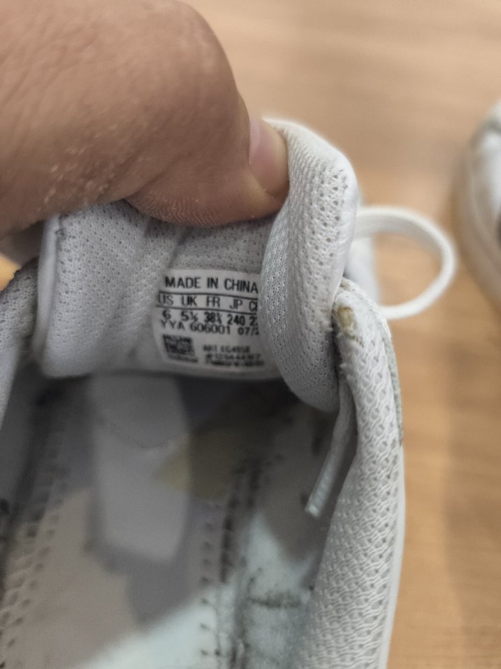 Adidas Beyaz Gri Kadın Spor Ayakkabı - Görsel 4