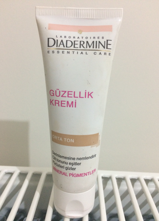 Diğer Dıadermıne güzellik kremi.