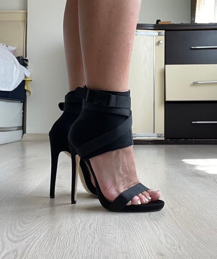 Tokalı Siyah İnce Topuklu Kadın Ayakkabı - Görsel 2