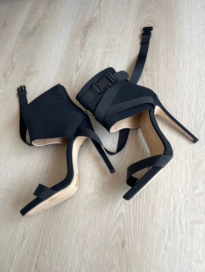 Tokalı Siyah İnce Topuklu Kadın Ayakkabı - Görsel 3