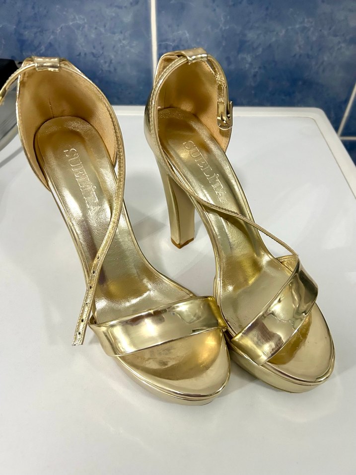 Altın Renkli Platform Topuklu Kadın Abiye Ayakkabı - Görsel 5