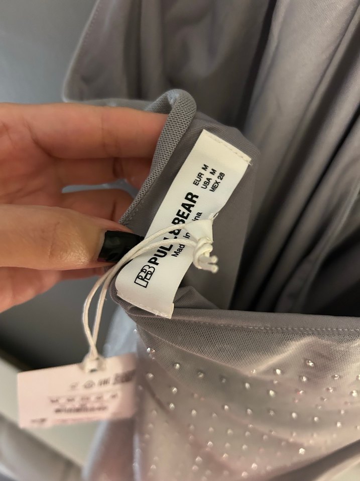 Gri V Yaka Drapeli Kadın Bluz - Görsel 4