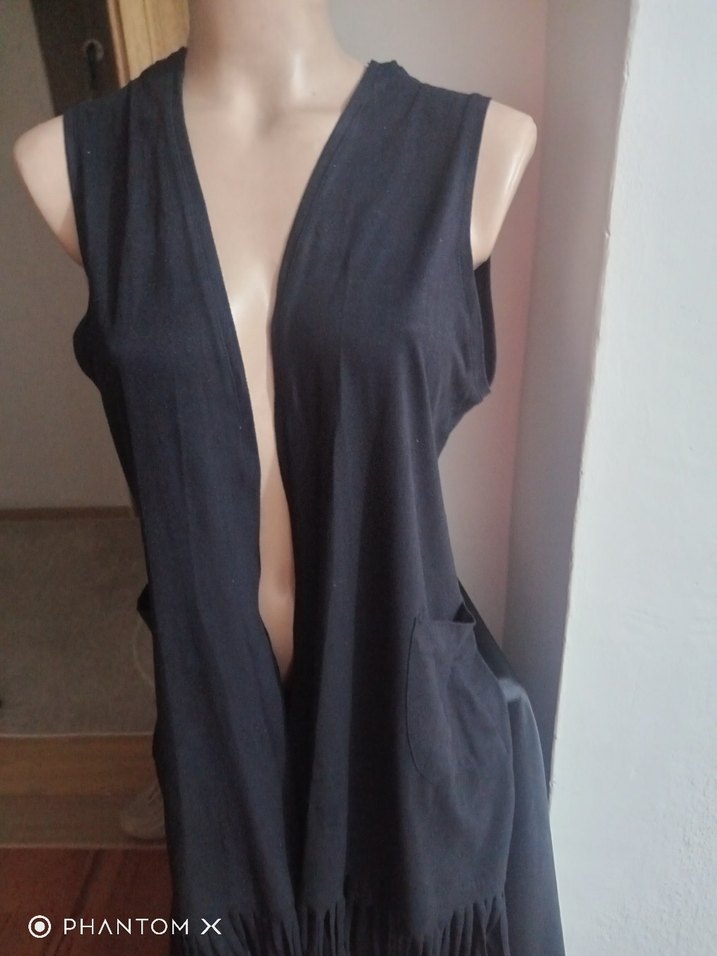 Siyah V Yaka nubuk püsküllü yelek - Görsel 3