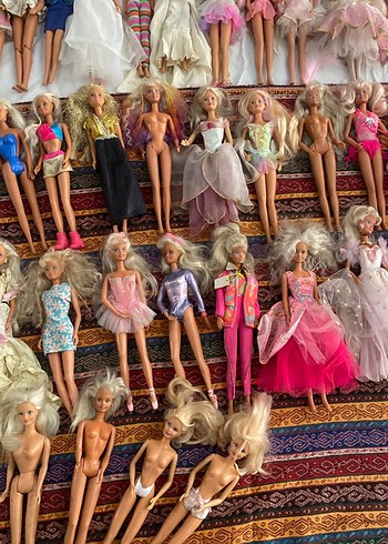 Barbie Sindy barbiler