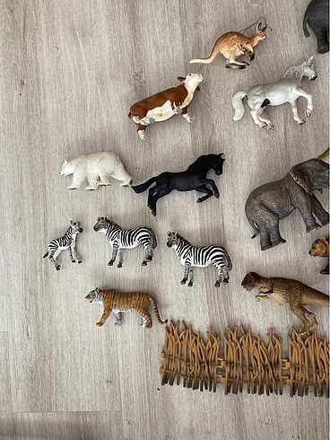 Schleich Göründükleri gibi damgalı marka ürünler hepsi daha fazlası var s