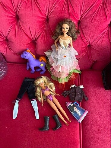 Barbie bebek