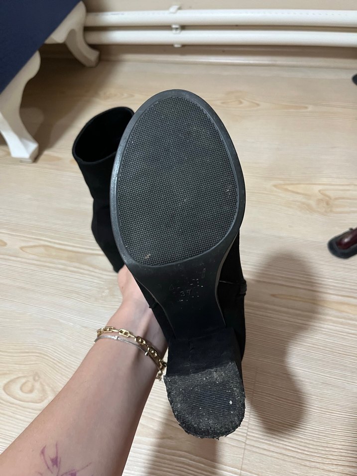 Siyah Süet Kadın Topuklu Bot - Görsel 4