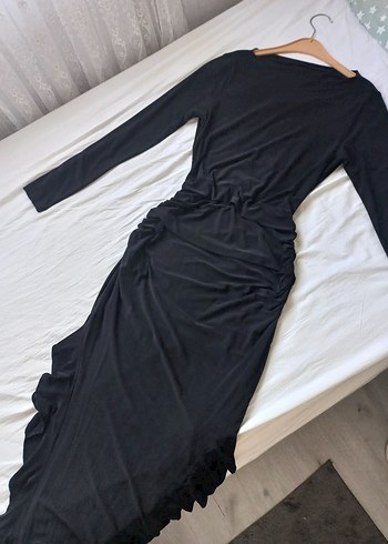 38 Beden Siyah,çift yırtmaçlı elbise