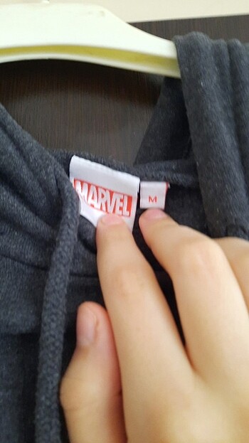 m Beden marvel baskılı orijinal sweatshirt