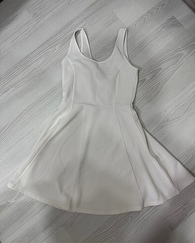 H&M beyaz elbise