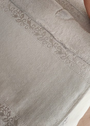 İşlemeli Gri-Beyaz Bohem Havlu - Görsel 3