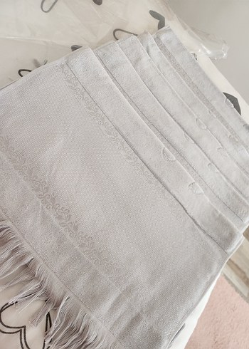 İşlemeli Gri-Beyaz Bohem Havlu - Görsel 2