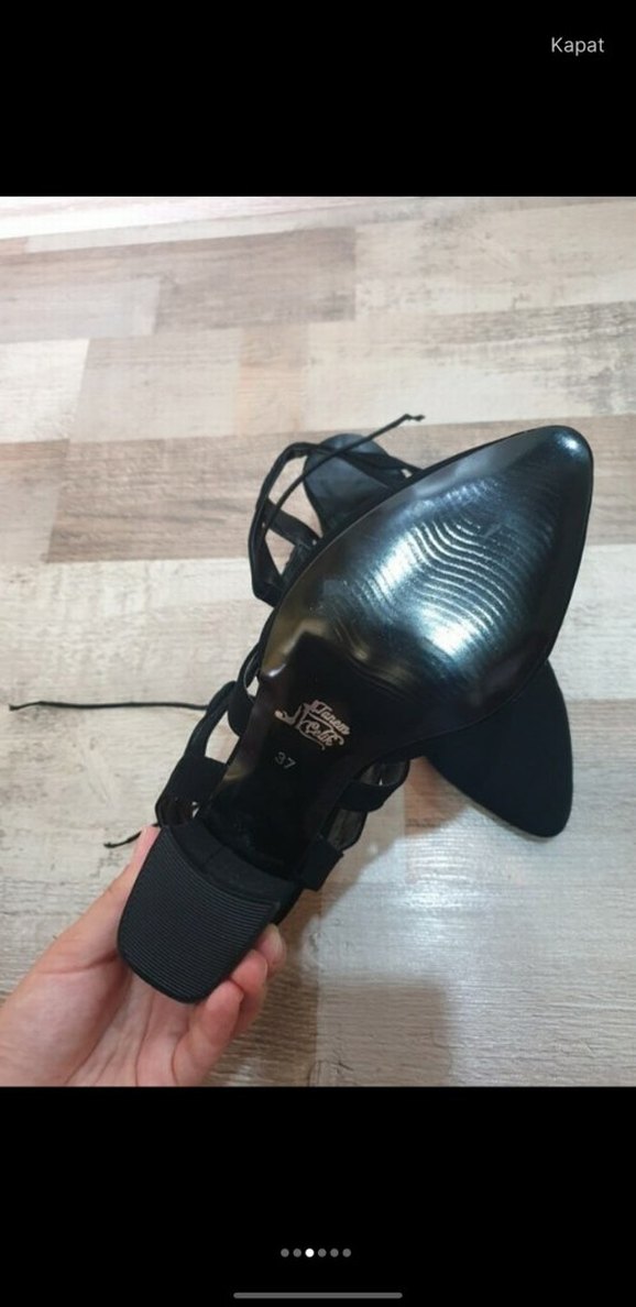 Siyah Süet Kemerli Topuklu Kadın Ayakkabı - Görsel 3