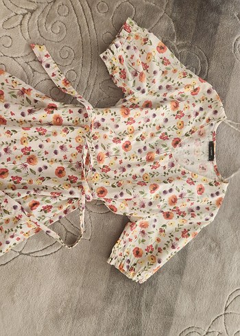 Çiçek Desenli Beyaz elbise - Görsel 5