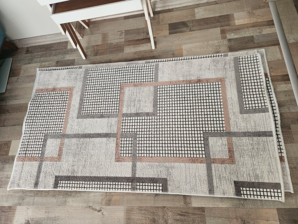 Gri ve Bej Kareli Modern Halı - Görsel 3